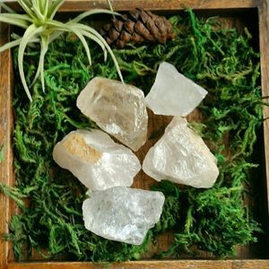 Quartz Crystal Chunks, Quartz crystal specimen